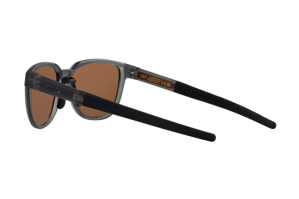 Oakley Actuator