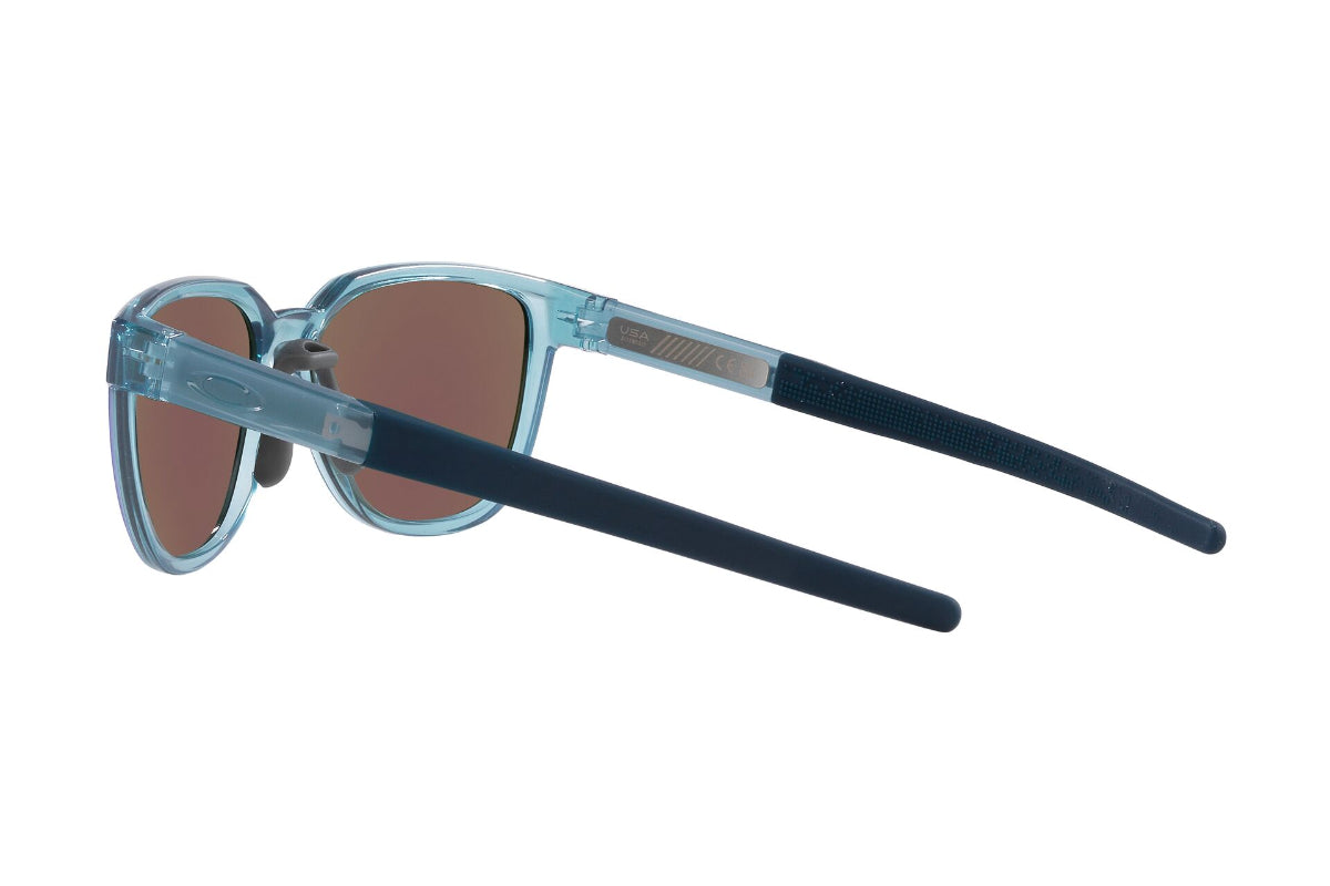 Oakley Actuator