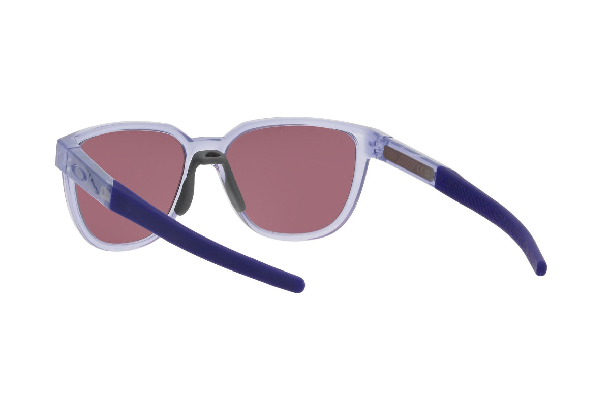Oakley Actuator