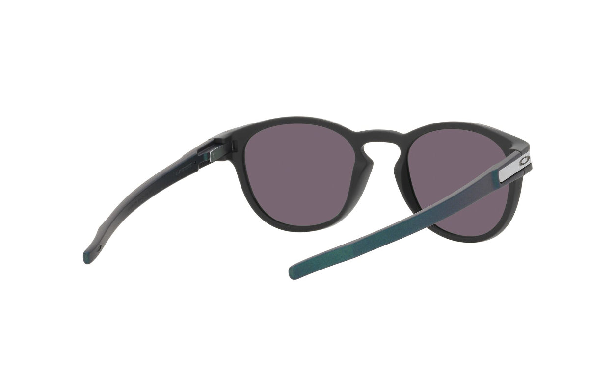 Oakley Latch