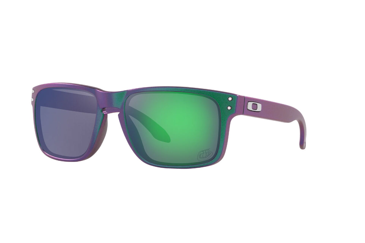 Oakley Holbrook