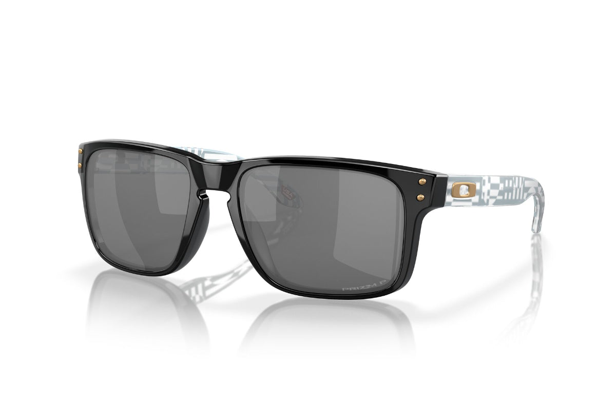 Oakley Holbrook