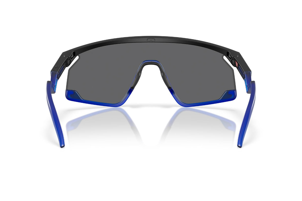 Oakley Bxtr