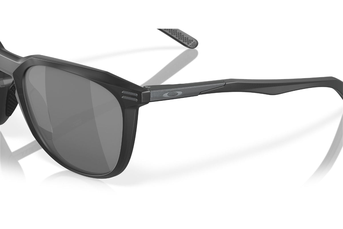 Oakley Thurso