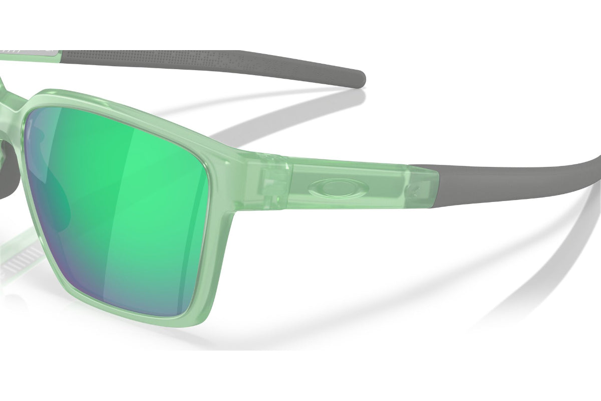 Oakley Actuator SQ