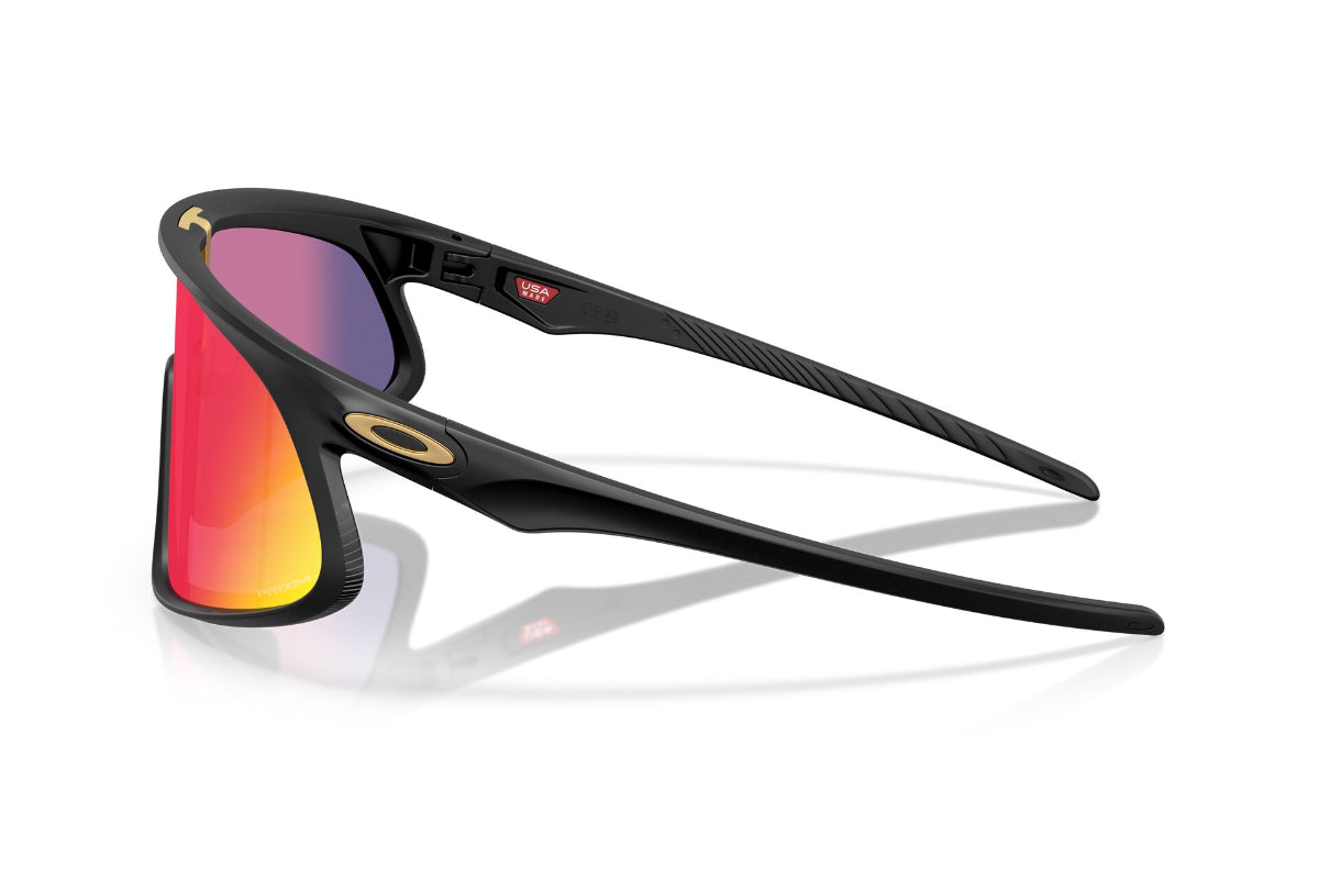 Oakley Rslv