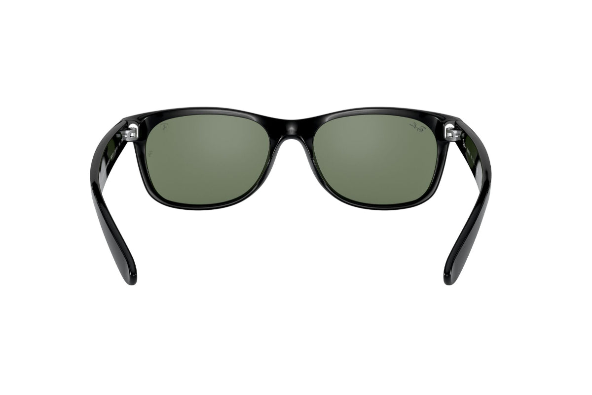 Ray-Ban Lentes de Sol New Wayfarer Scuderia Ferrari Collection RB2132M