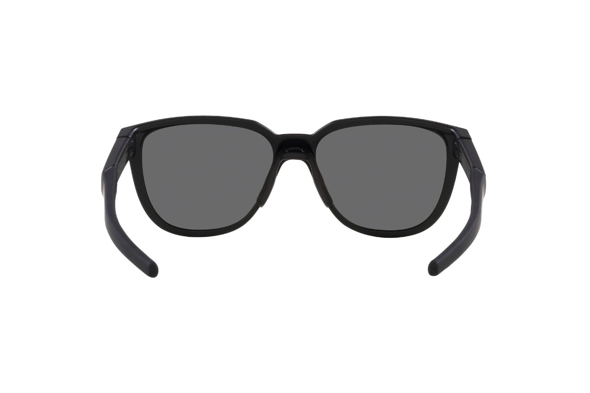 Oakley Actuator