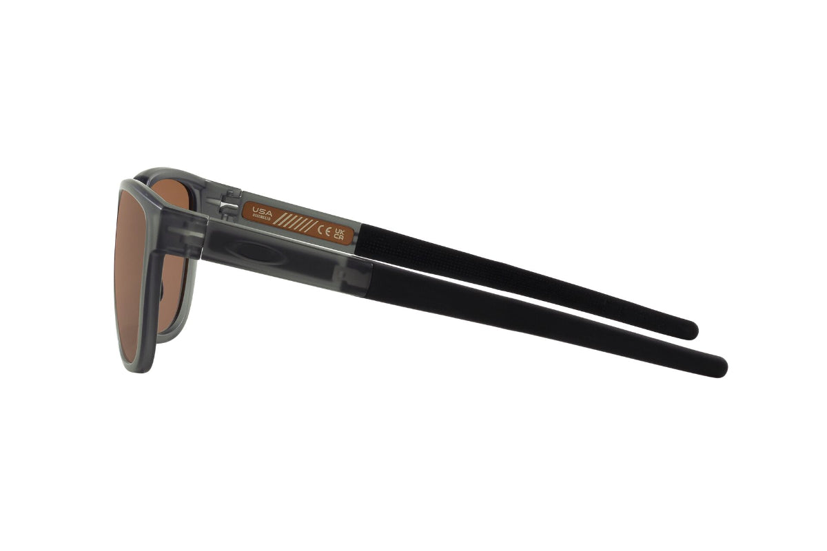 Oakley Actuator