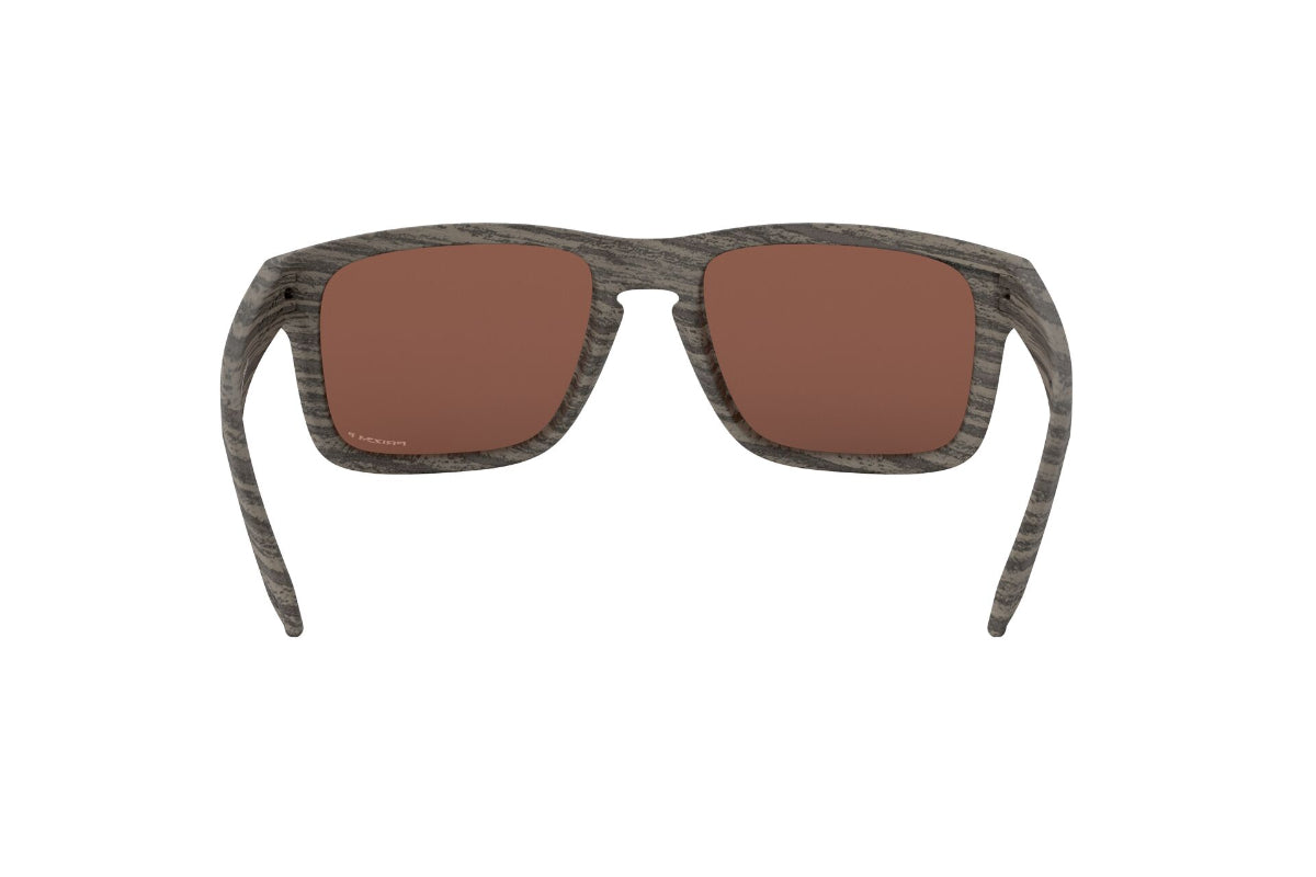 Oakley Holbrook