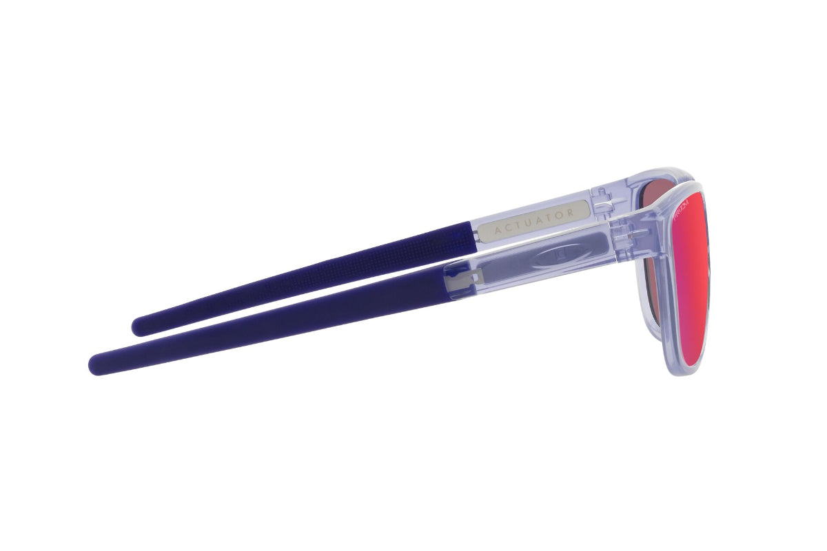 Oakley Actuator