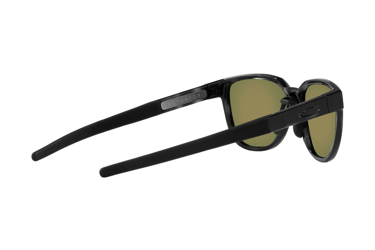 Oakley Actuator