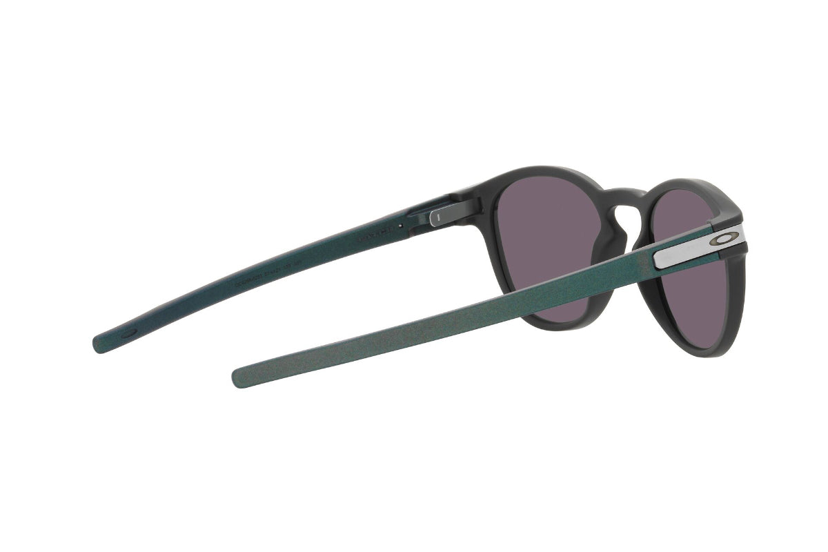 Oakley Latch