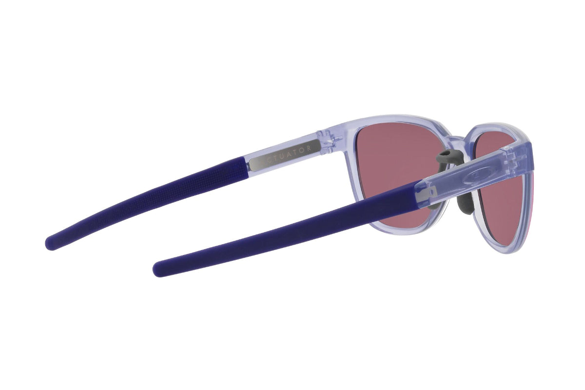 Oakley Actuator