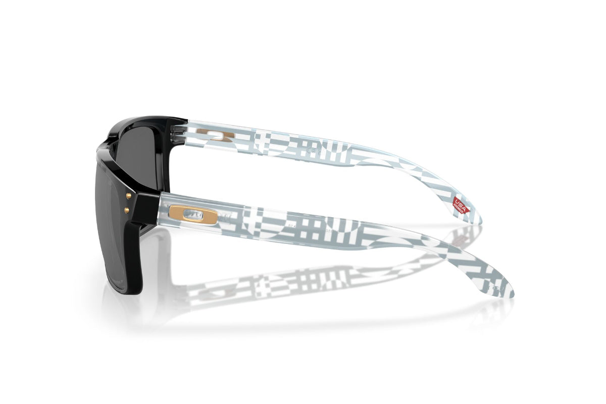 Oakley Holbrook