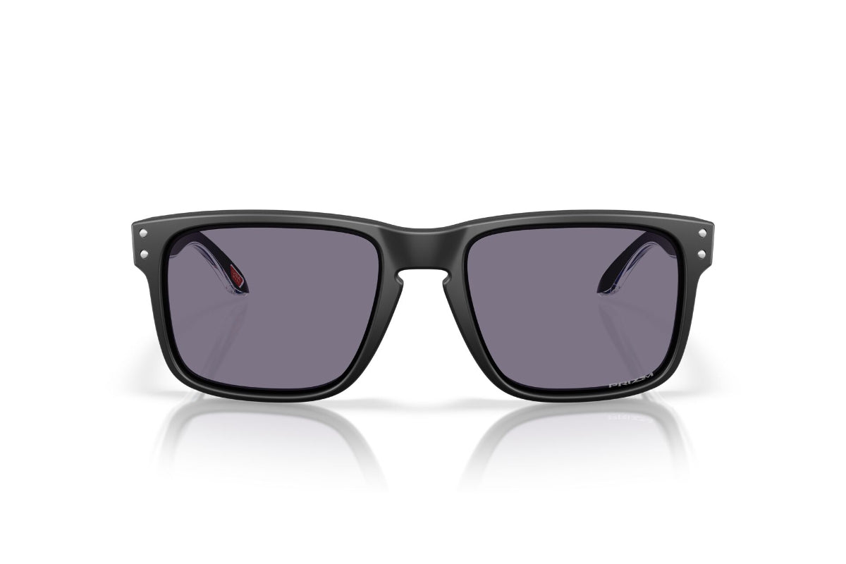 Oakley Holbrook