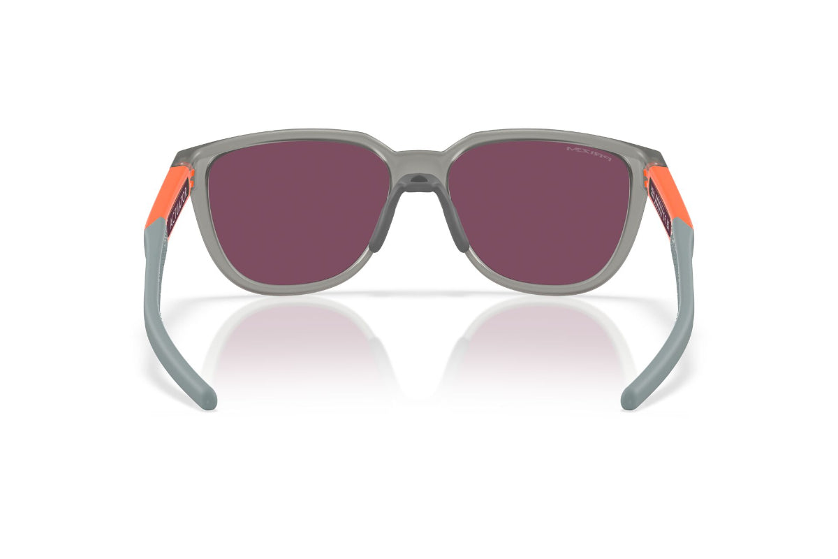 Oakley Actuator