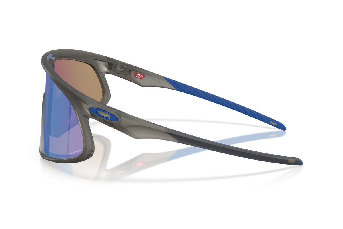 Oakley Rslv